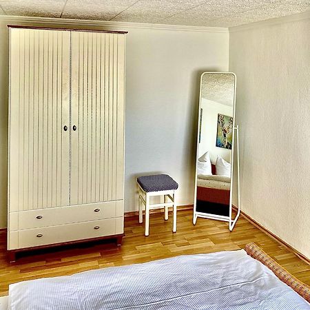 Gemuetliche Ferienwohnung Sagard Exteriör bild