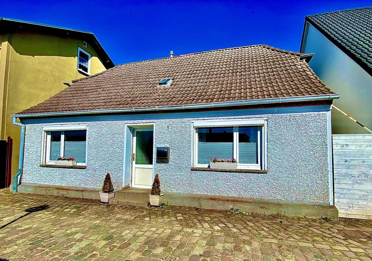 Gemuetliche Ferienwohnung Sagard Exteriör bild