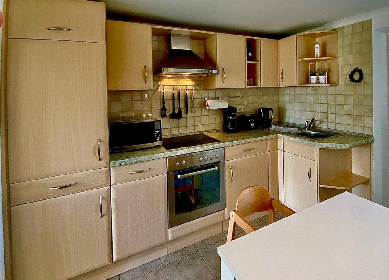 Gemuetliche Ferienwohnung Sagard Exteriör bild