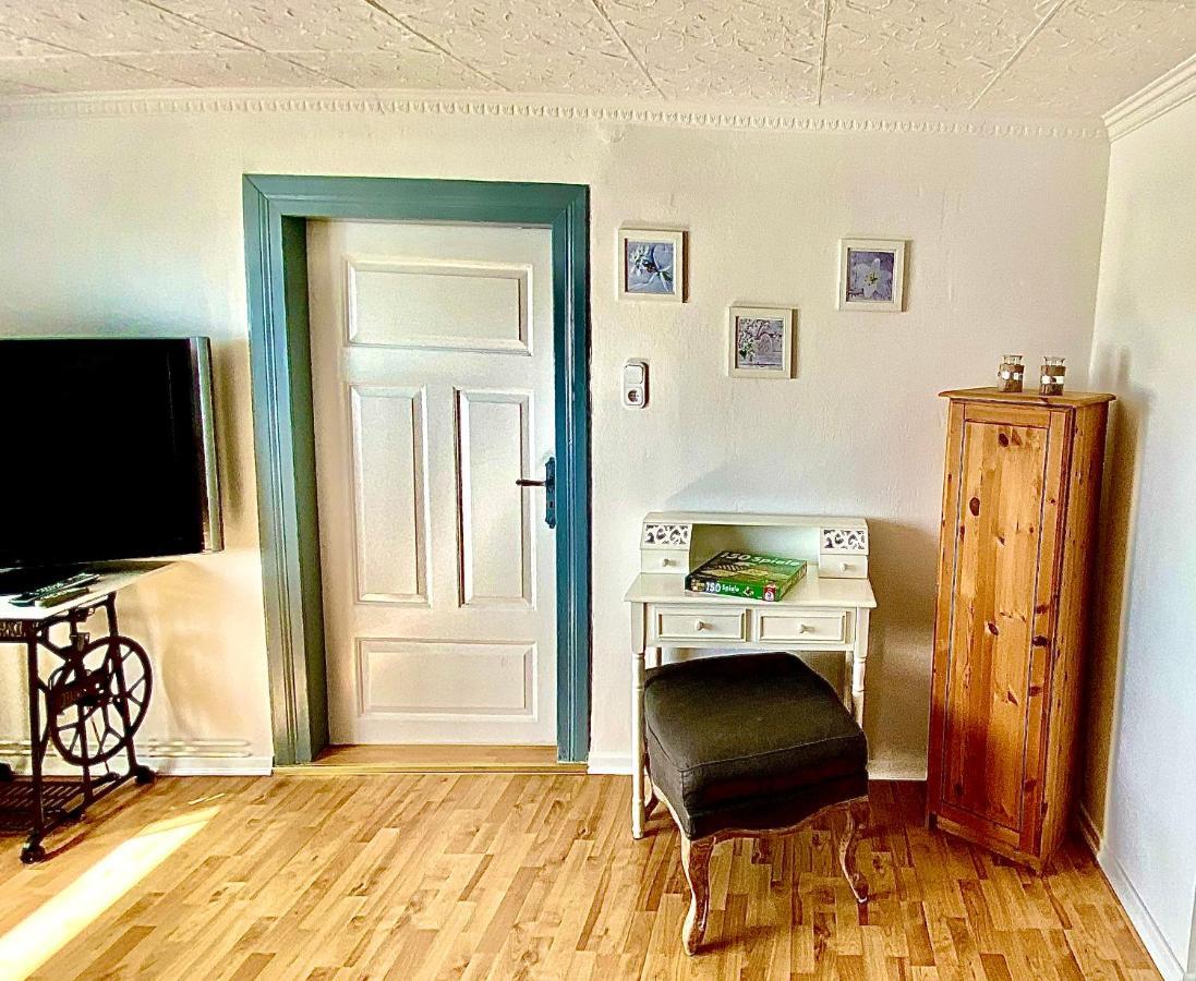 Gemuetliche Ferienwohnung Sagard Exteriör bild