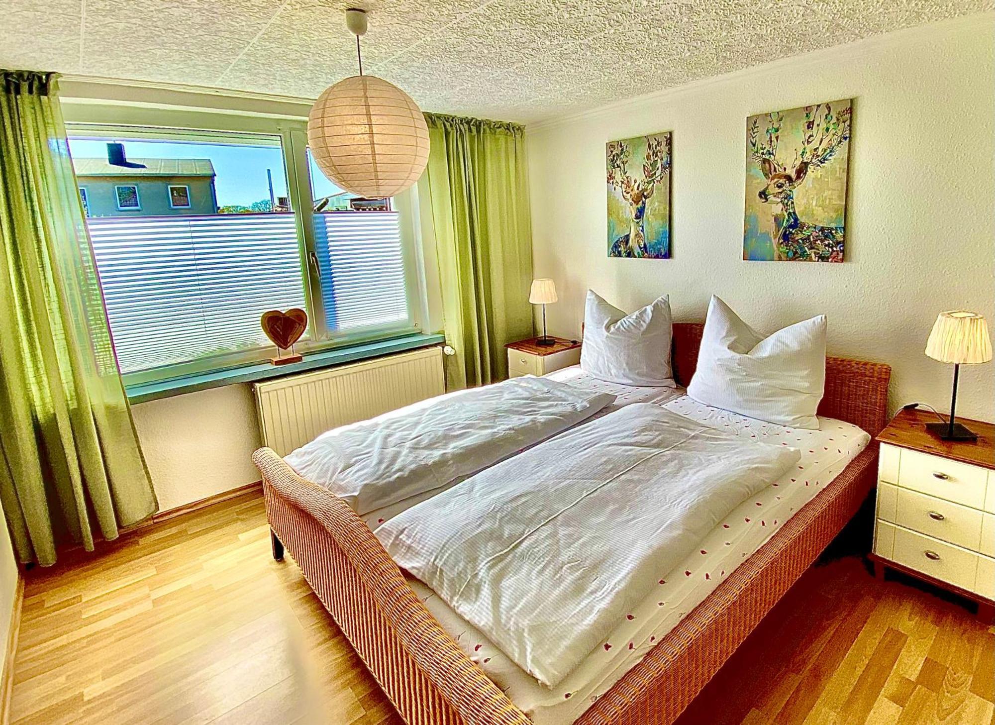 Gemuetliche Ferienwohnung Sagard Exteriör bild